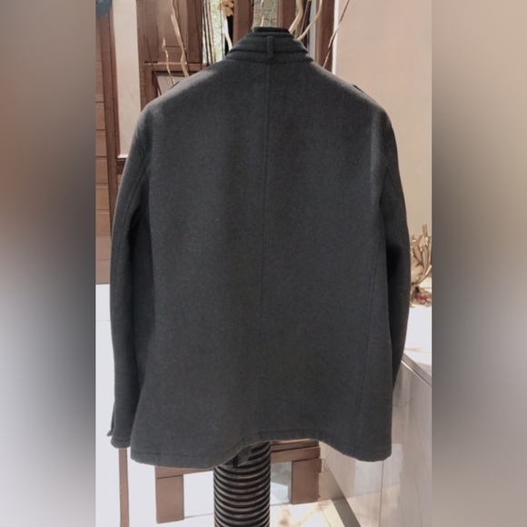 Get an absolutely stunning look in this New Allen Solly, Soft Jacket for Winters - Picture 5 of 15